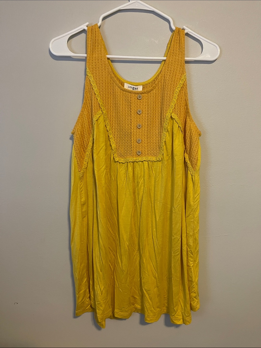 NWT Umgee Yellow Textured Yoke Tank Top Size Medium